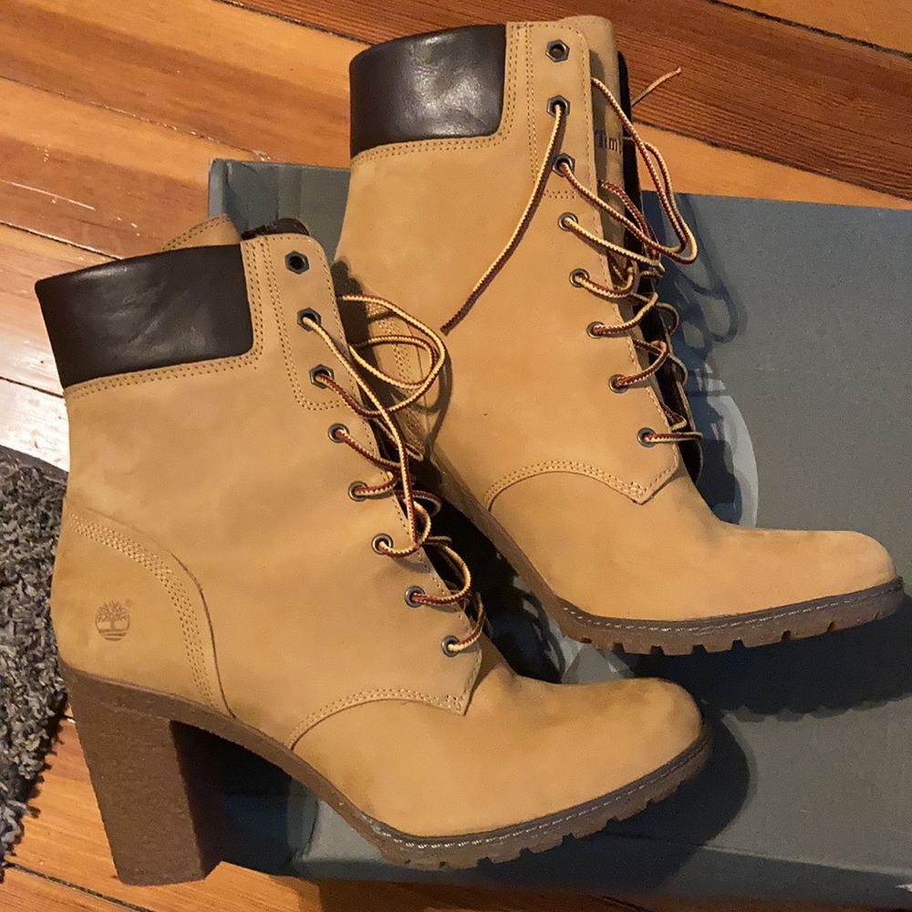 Timberlands - Picture 3 of 7